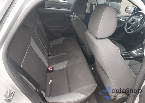 2013 Ford Focus Se z USA, uszkodzony, nr VIN 1FADP3F26DL350086